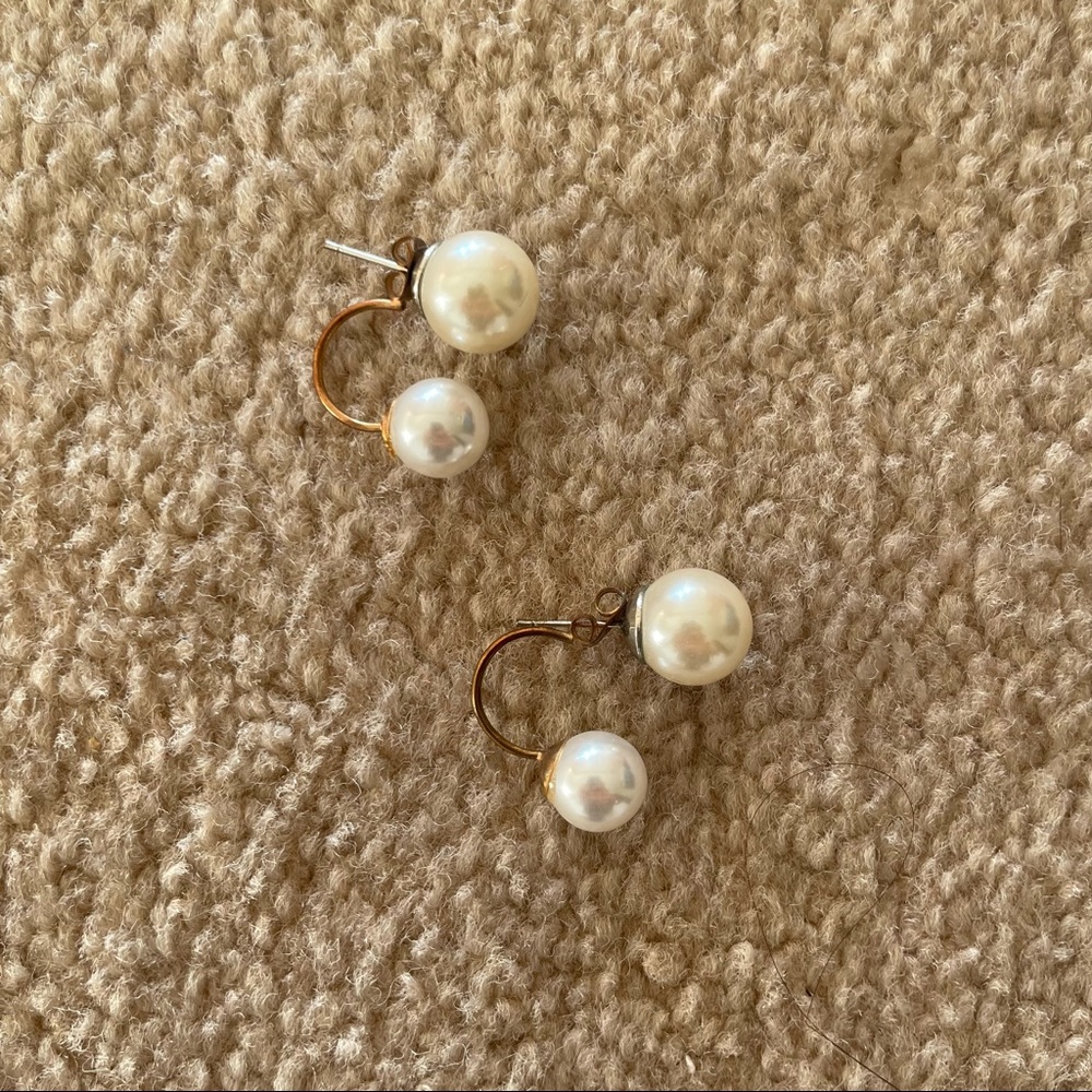 Double pearl earrings